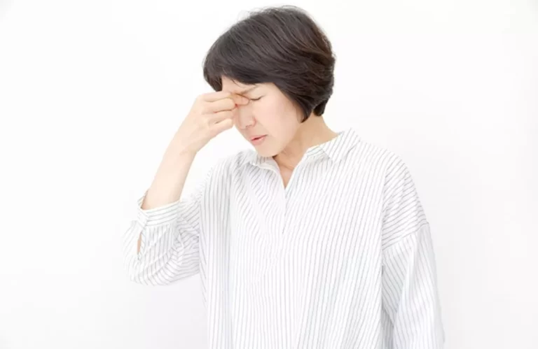 Benarkah Delirium Gejala Awal Virus Corona? Simak Selengkapnya di Sini!