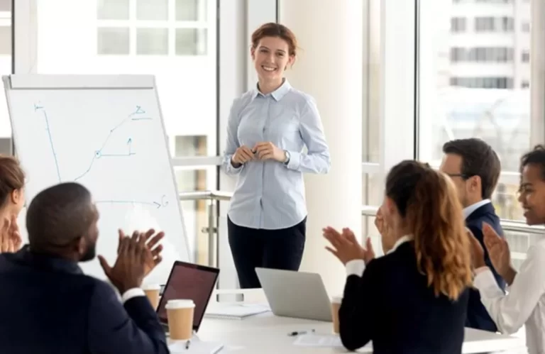 Tingkatkan Kinerja Tim Melalui Strategi Pelatihan Sales Coaching