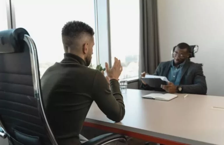 Waspadai Tanda HRD Tidak Terkesan Denganmu saat Interview