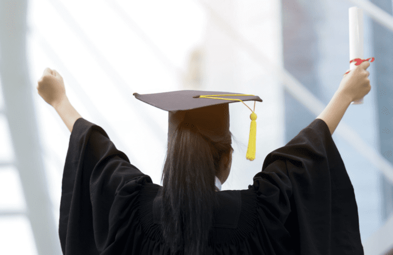 Jika Kamu Fresh Graduate, Ini Dia 10 Keunggulanmu di Dunia Kerja
