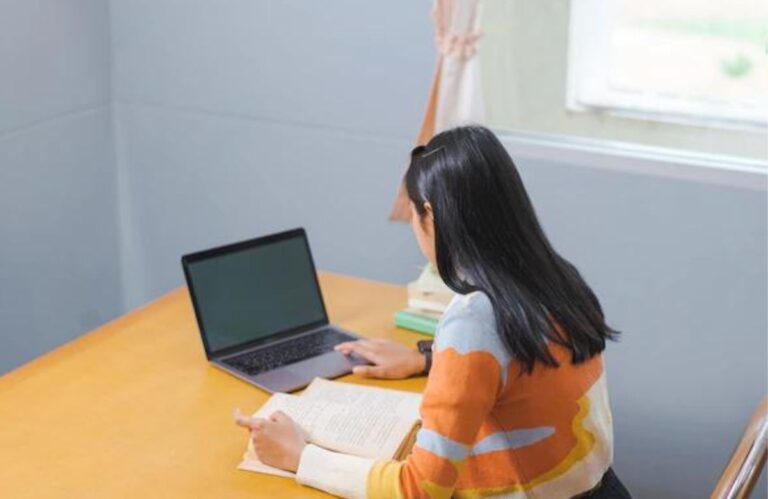 Kuliah Online, Antara Mitos dan Fakta